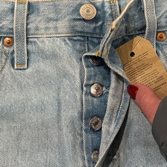 Levi's 501 Women’s Faded Denim High Rise Cut Off Shorts (Size: 28) NWT - Picture 7 of 13
